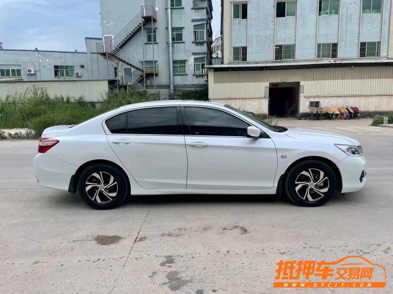 东莞17年本田雅阁7