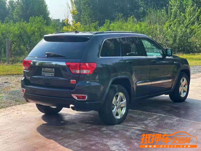 潍坊11年Jeep大切诺基3