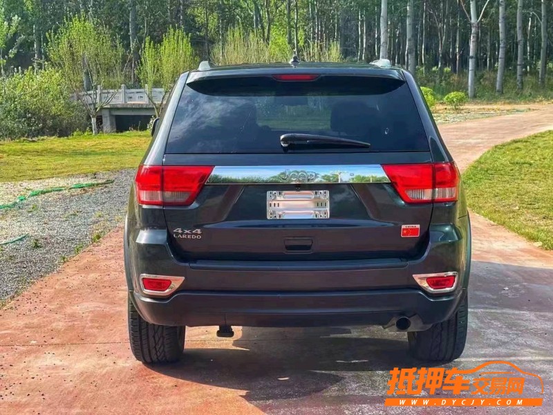 潍坊11年Jeep大切诺基5