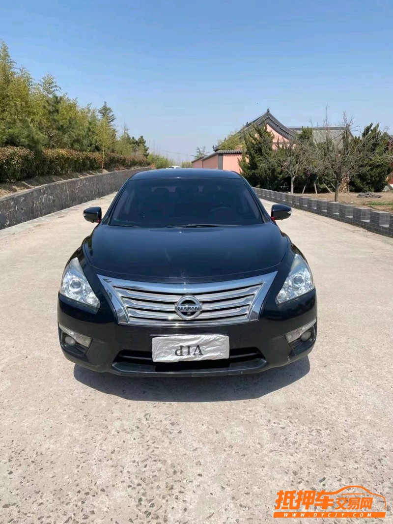 青島14年日產天籟1