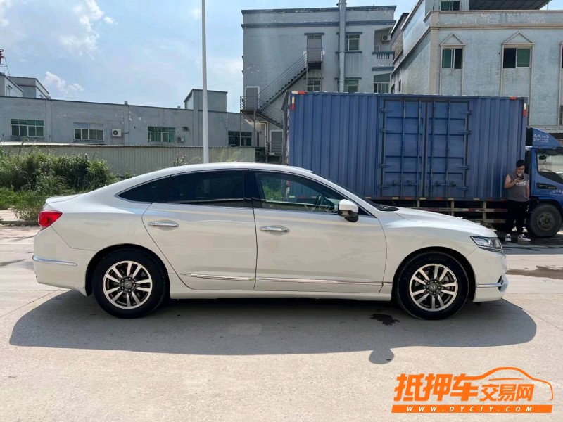 东莞17年本田思铂睿8