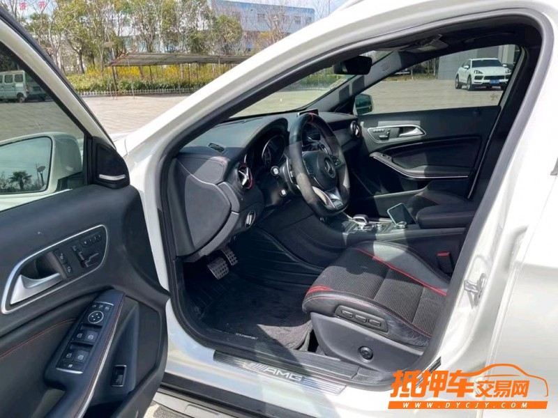 盐城16年奔驰AMG4