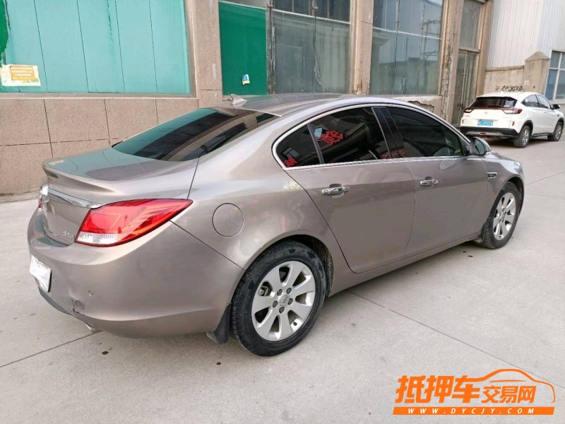 徐州12年别克君威7