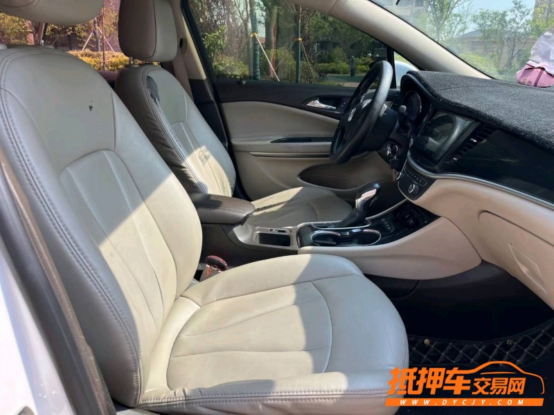 徐州17年别克威朗6