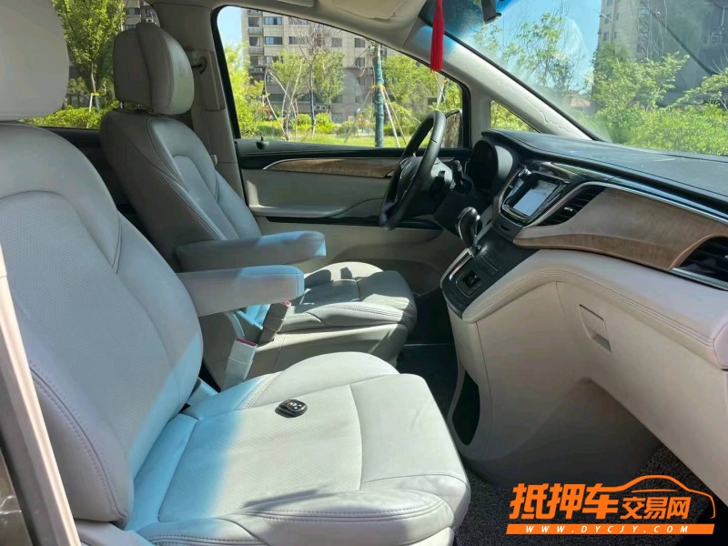 徐州17年别克GL85