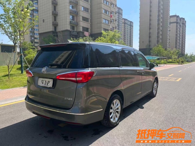 徐州17年别克GL82