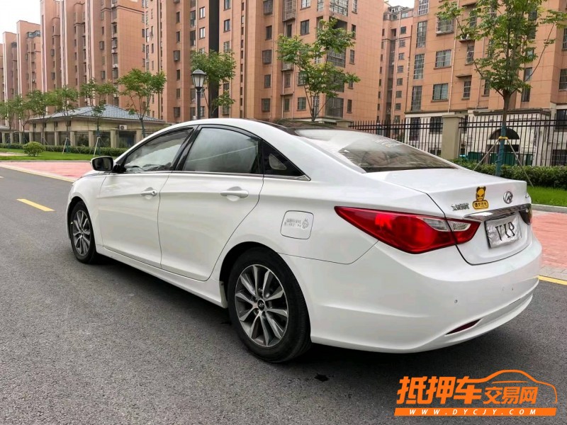 徐州13年现代索纳塔八7