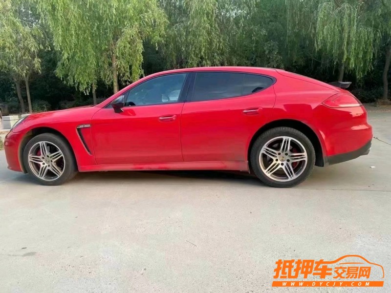 潍坊12年保时捷帕拉梅拉4
