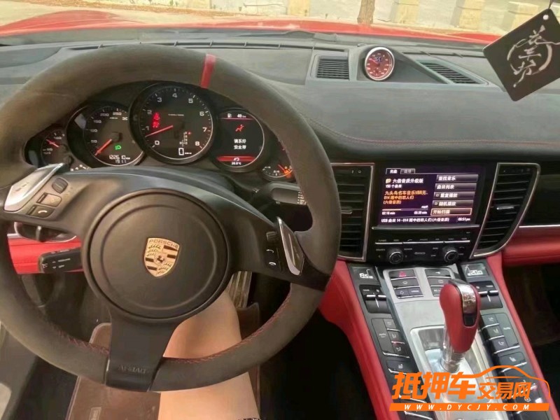 潍坊12年保时捷帕拉梅拉1