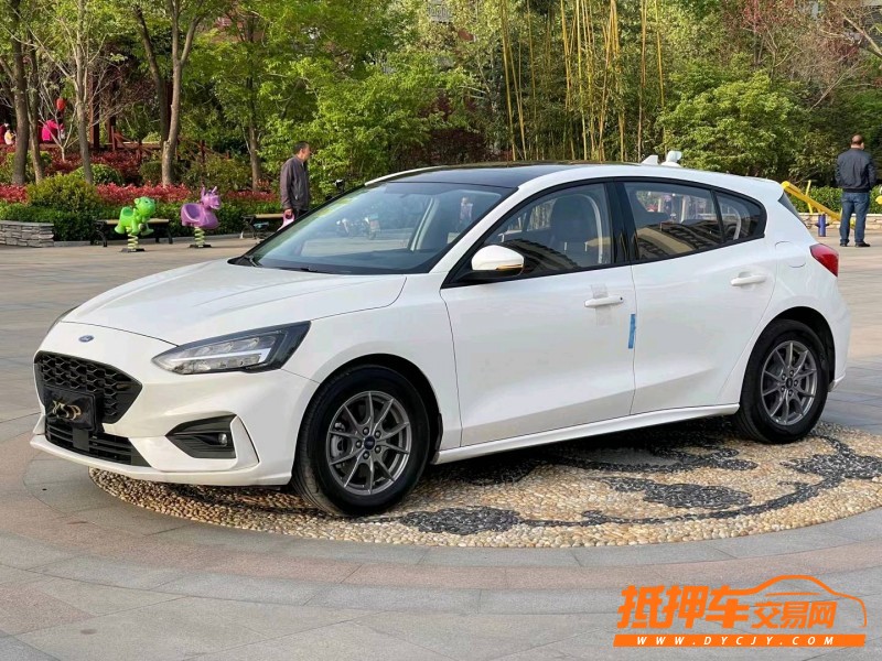 青岛21年福特福克斯8