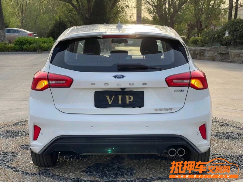 青岛21年福特福克斯1