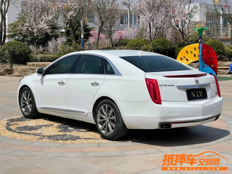 青岛13年凯迪拉克XTS2