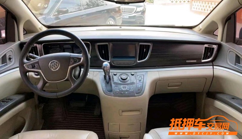 青岛12年别克GL84