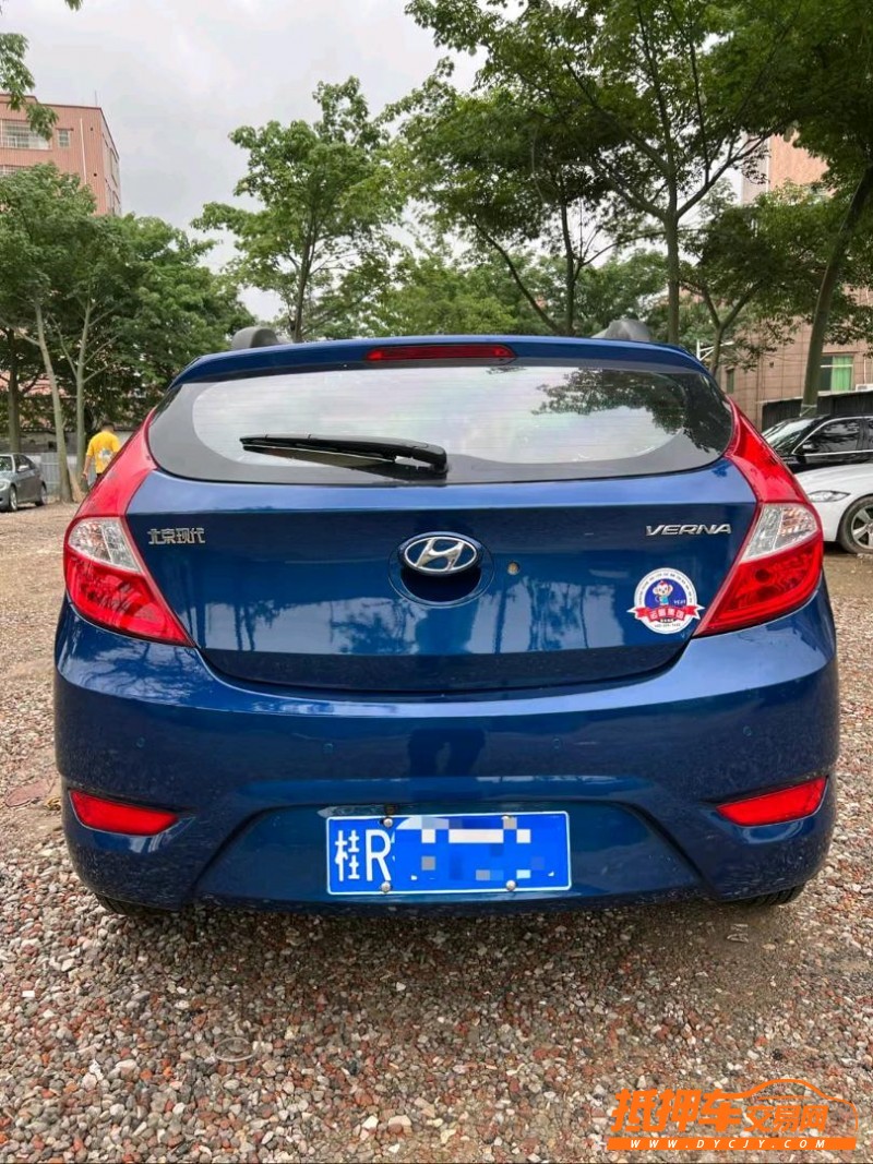 广州13年现代瑞纳9