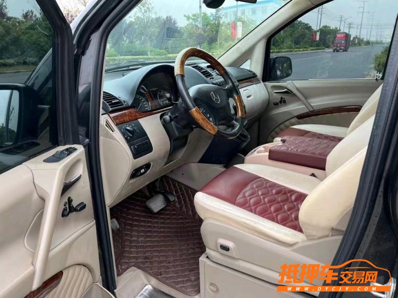 盐城12年奔驰唯雅诺3