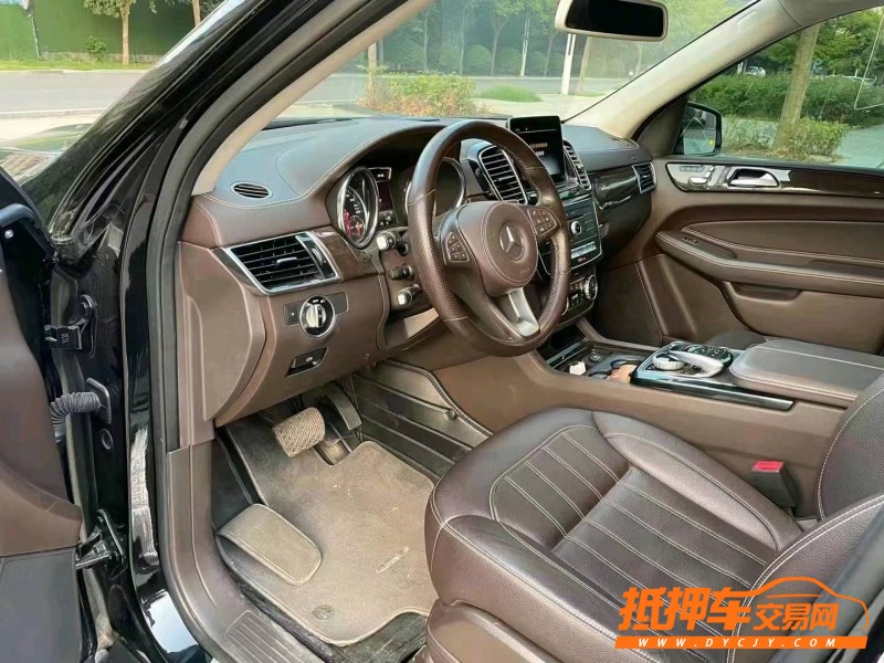 济宁19年奔驰GLS5