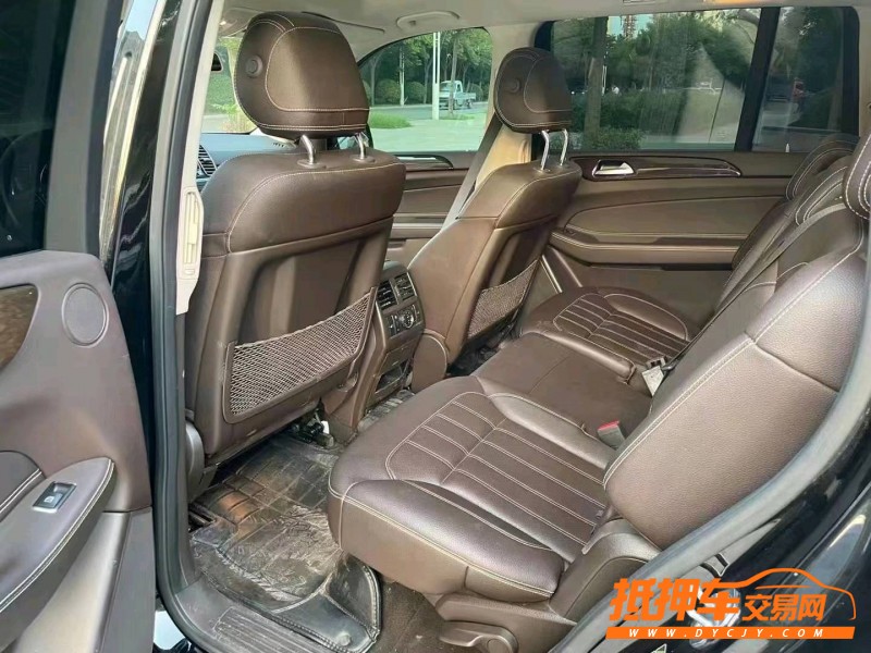 济宁19年奔驰GLS4