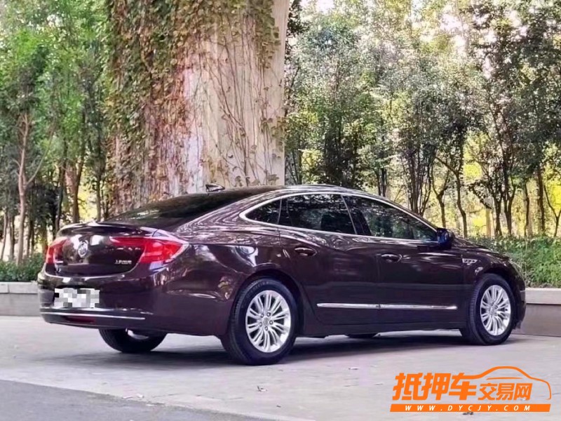 东营17年别克君越9