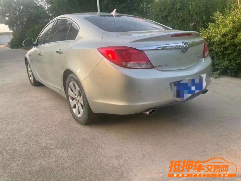 烟台11年别克君威7