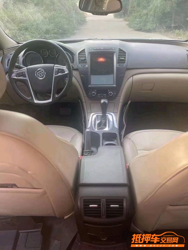 烟台11年别克君威8