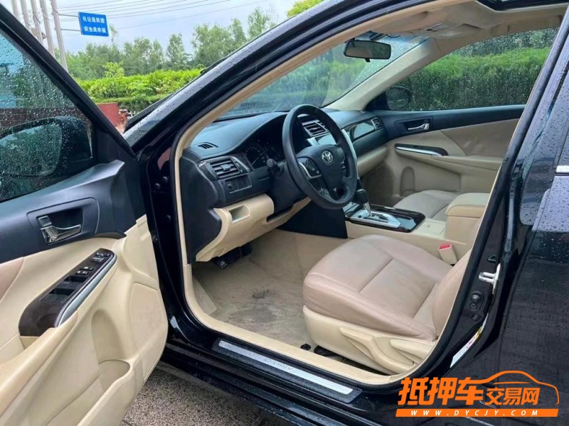盐城16年丰田凯美瑞4