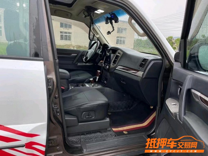 盐城18年三菱帕杰罗6