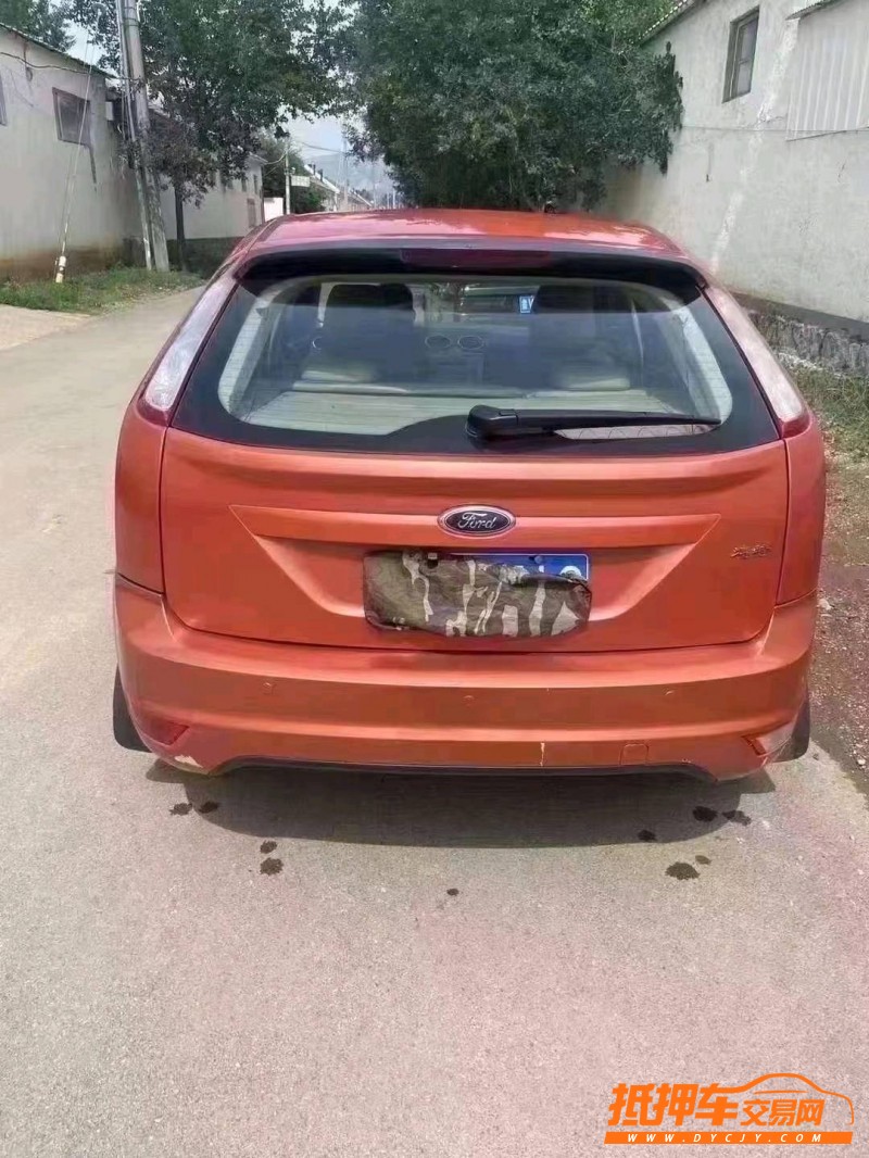 潍坊10年福特福克斯8