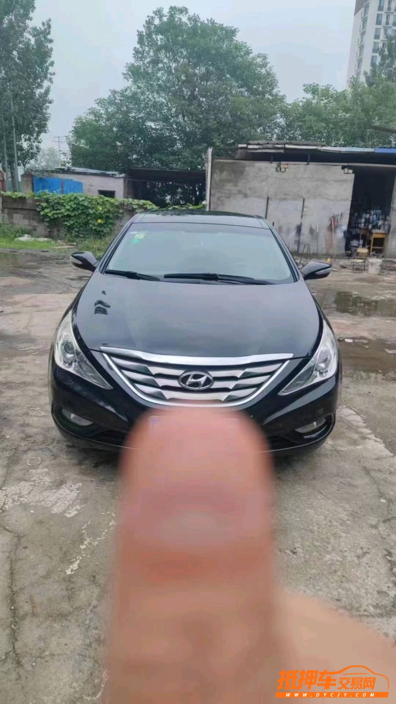 北京11年现代索纳塔八1