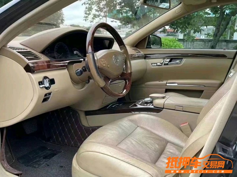 广州11年奔驰S7