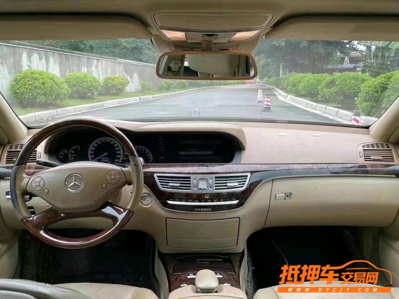 广州11年奔驰S9