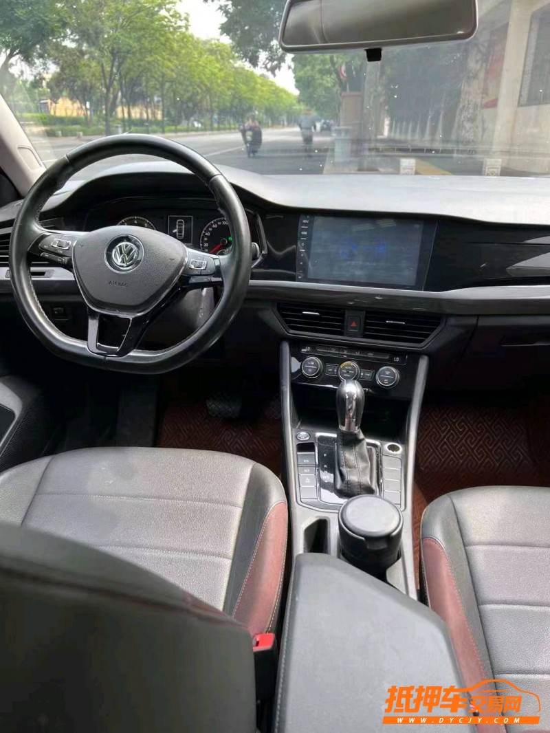 漳州19年大眾寶來8