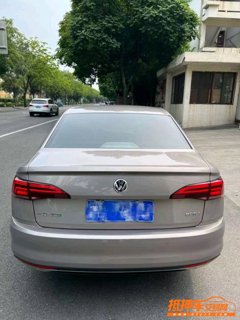 漳州19年大眾寶來9