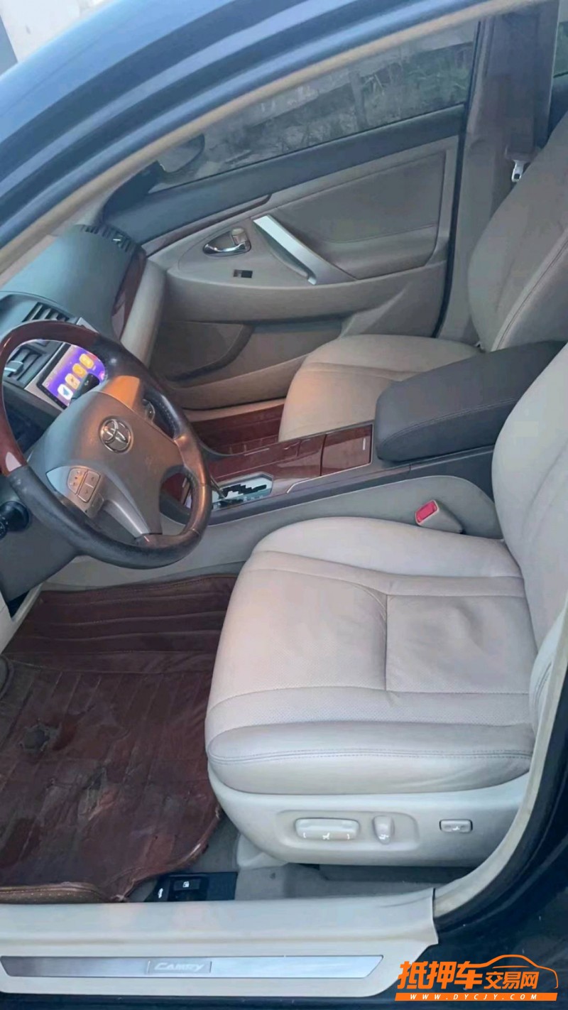 潍坊13年丰田凯美瑞7