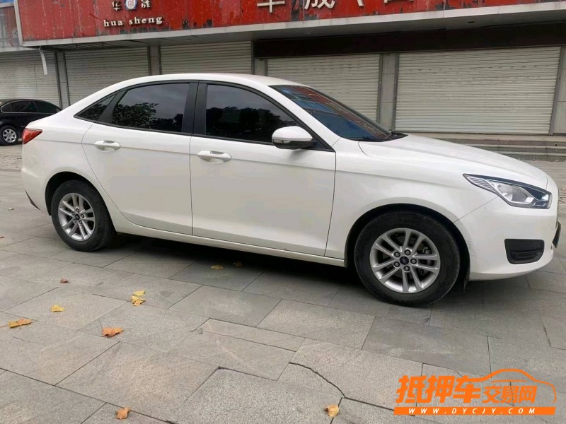 潍坊19年福特福睿斯3