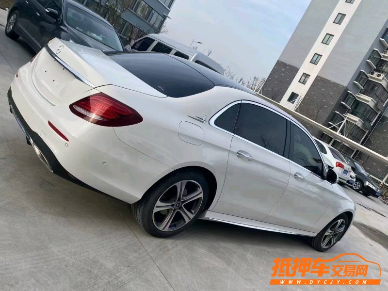 潍坊18年奔驰E8