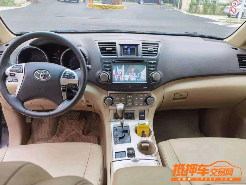 南通12年豐田漢蘭達4