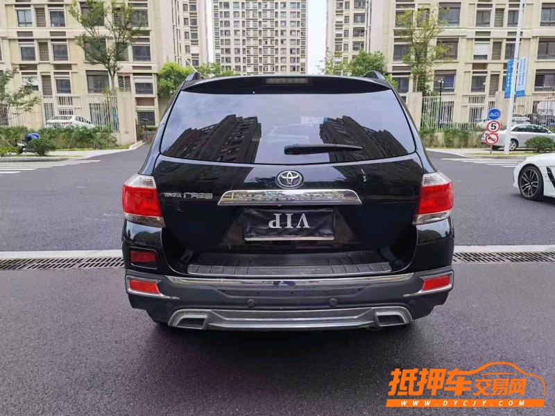 南通12年豐田漢蘭達8