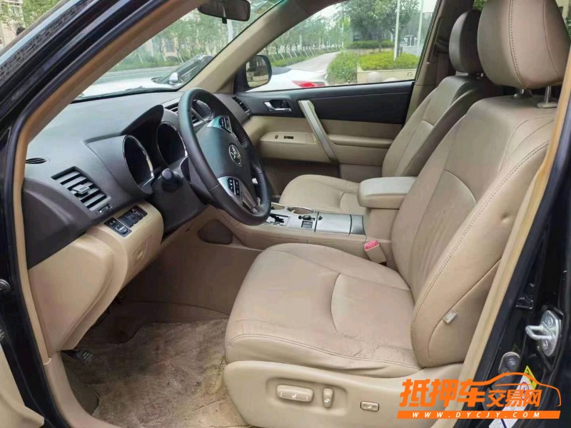 南通12年豐田漢蘭達9