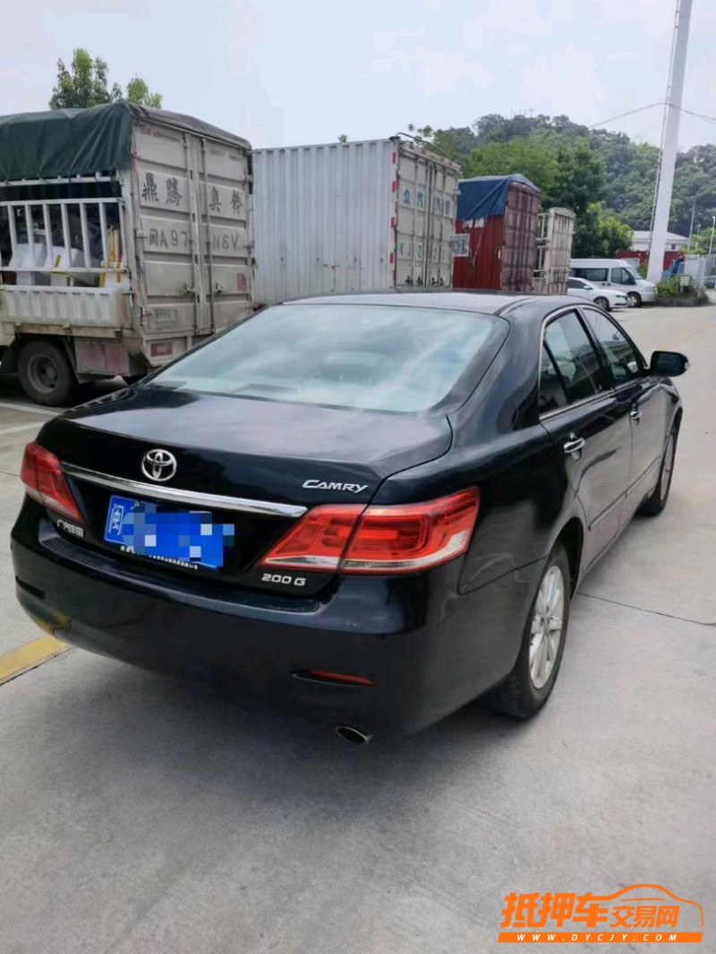 潍坊11年丰田凯美瑞7