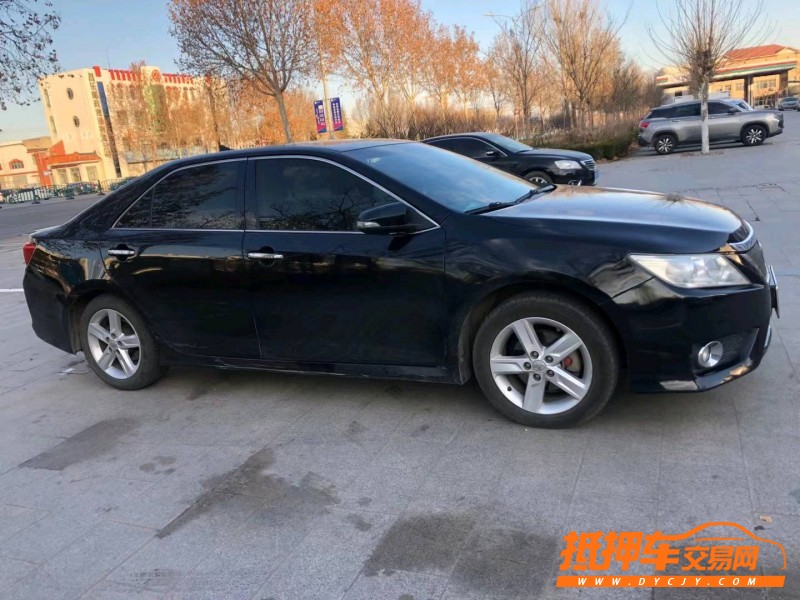 潍坊13年丰田凯美瑞3