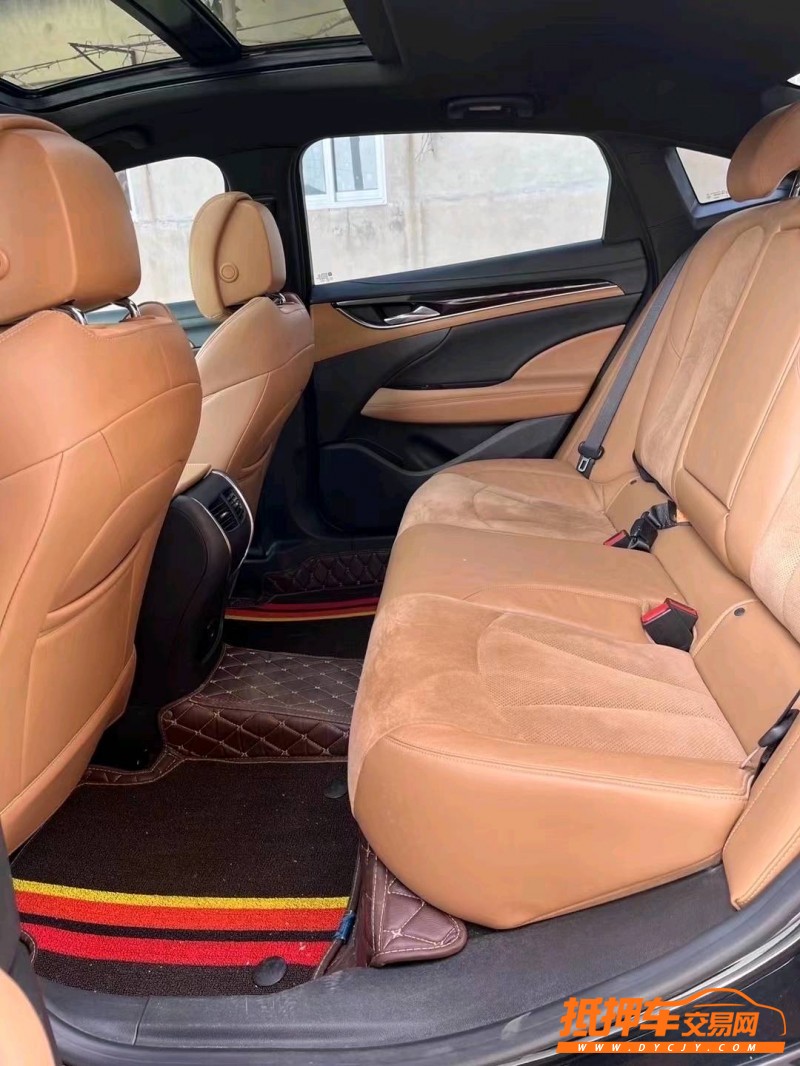 邢台19年别克君越5