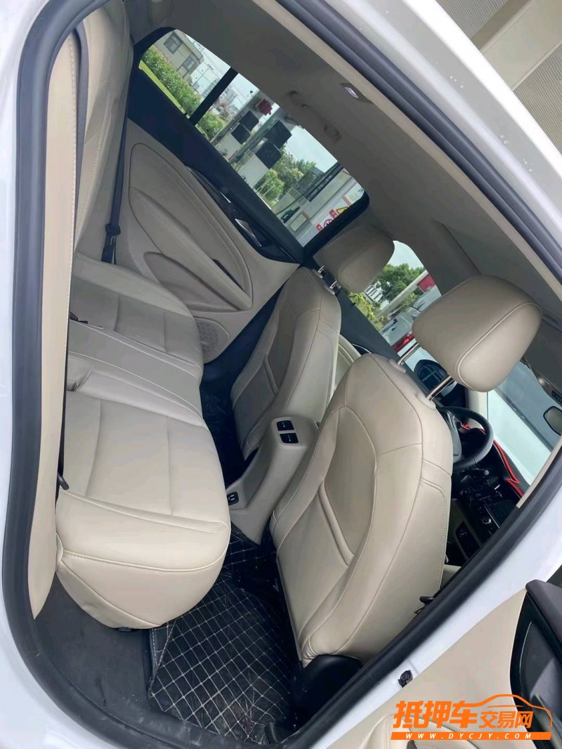 徐州21年别克君威5