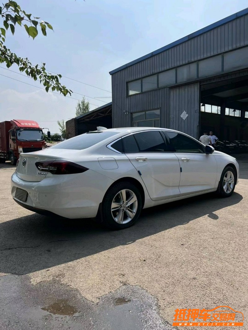 沈阳18年别克君威8