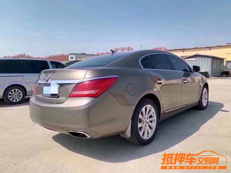 青岛14年别克君越8