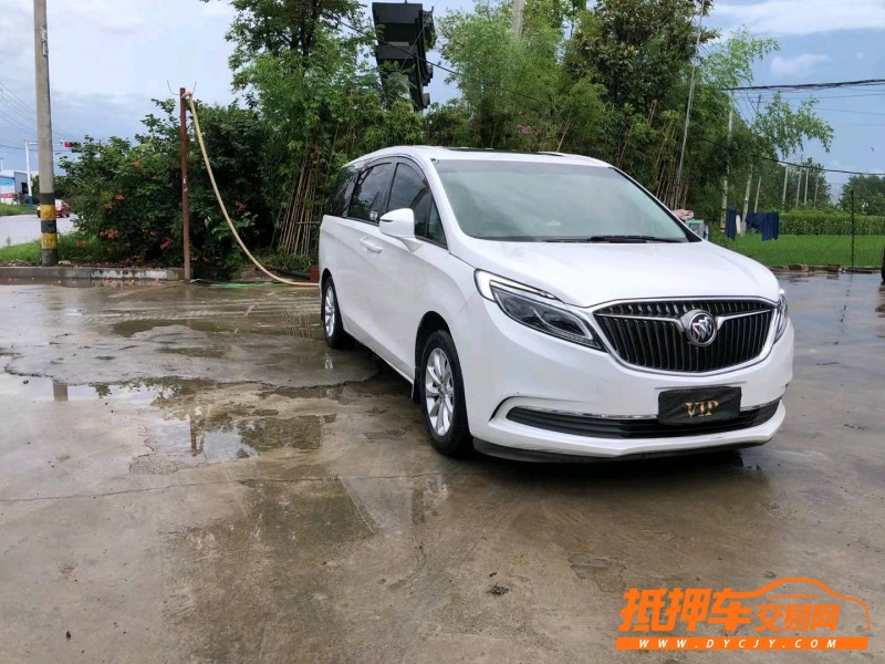 徐州16年别克GL82