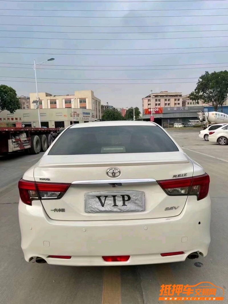东莞14年丰田锐志9