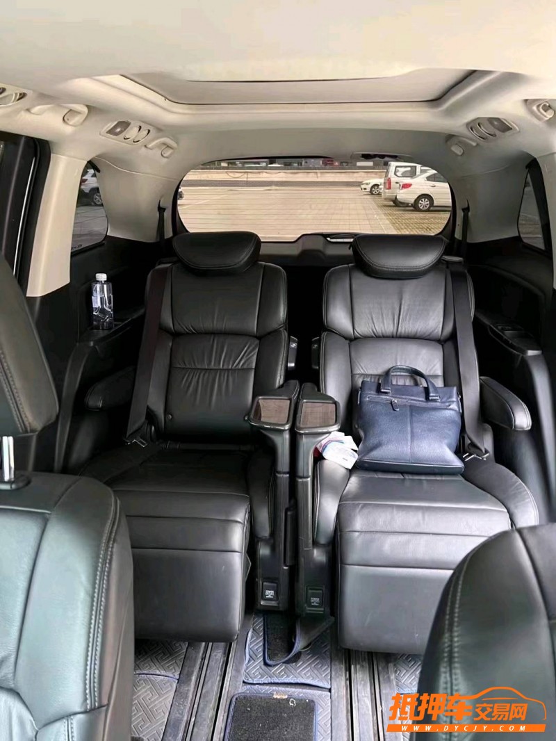 潍坊18年本田艾力绅5