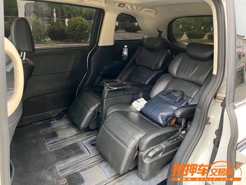 潍坊18年本田艾力绅4