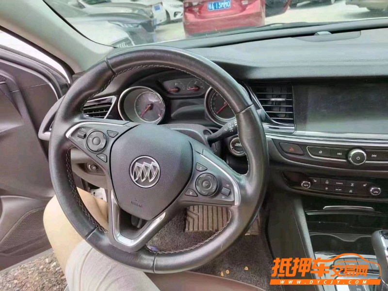 武汉20年别克君威9