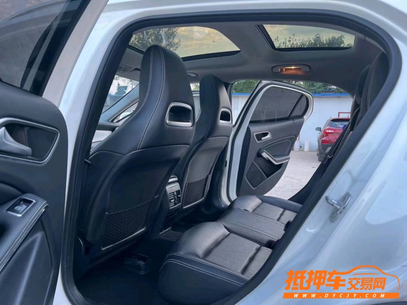 徐州16年奔驰GLA6